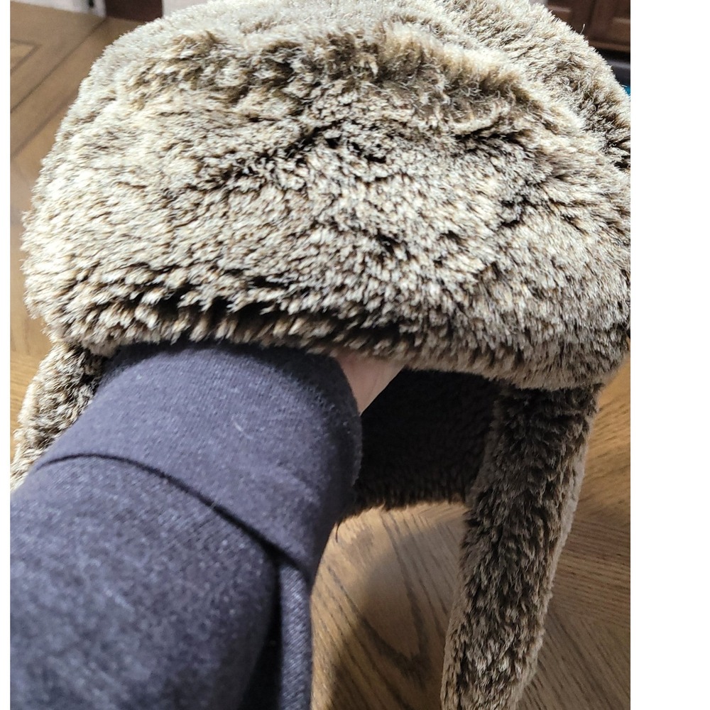 Scala Classico Brown Faux Fur Hat Ear Flaps L/XL flaw chin strap no connector - Picture 2 of 6